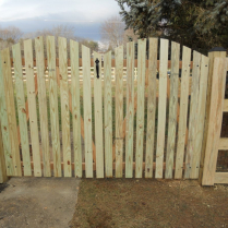 Spaced Board Gate with Convex